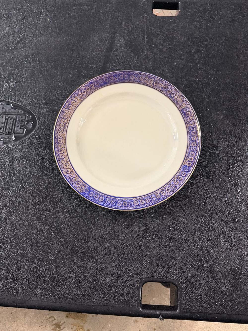 Hutschenreuther Hohenberg Evelyn Porcelain Plate Germany Blue Gold